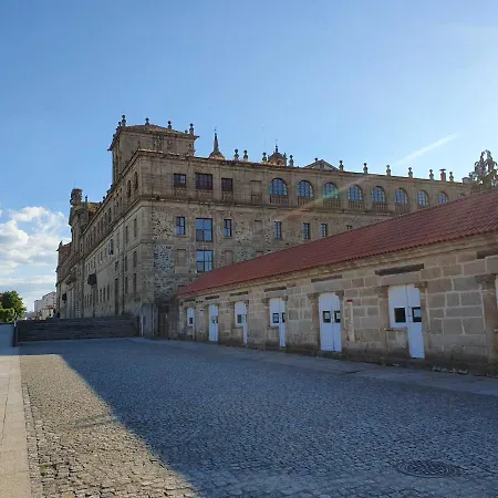 דירה Acogedor En El Centro De Monforte מונפורט דה למוס